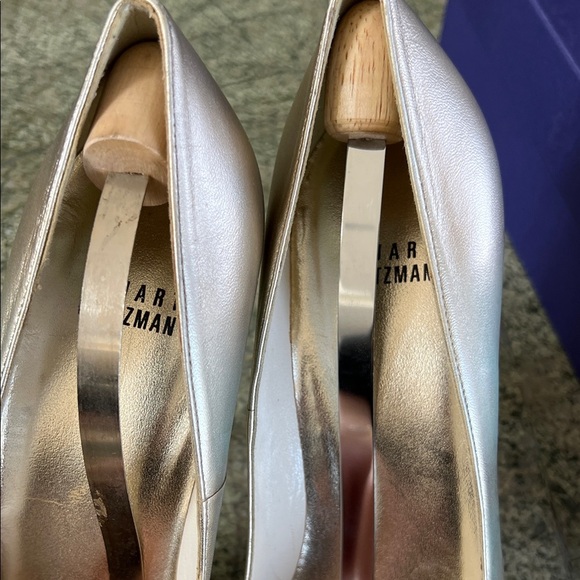 Stuart Weitzman Metallic Gold Heels 9 - Picture 2 of 4